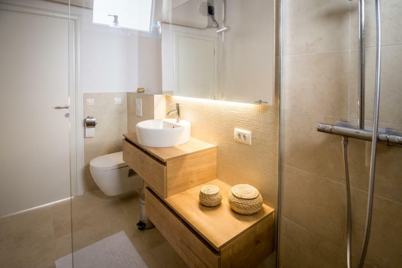 Terra Rossa Apartment Rovinj Exterior photo