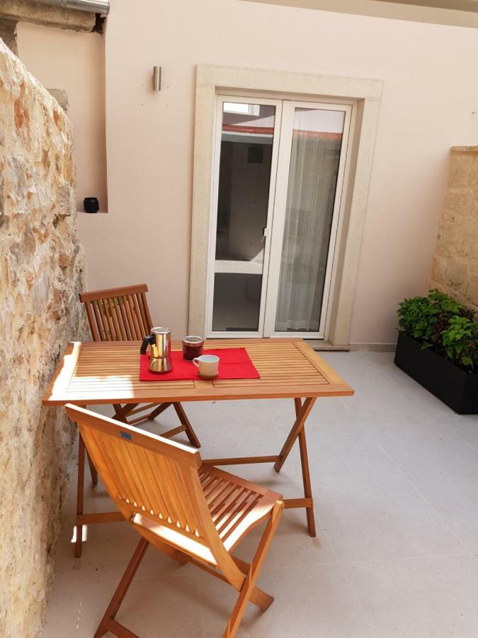 Terra Rossa Apartment Rovinj Exterior photo